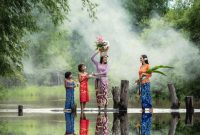 Traditional Indonesian Clothing Traditional Indonesian Clothing